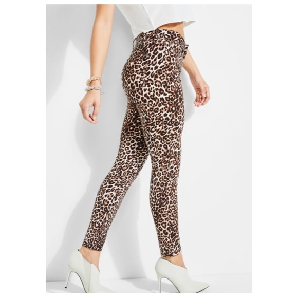 2/$25 Roma Collection Jeans Leggings Leopard Animal Print Leggings Jeans Size M - Picture 9 of 13
